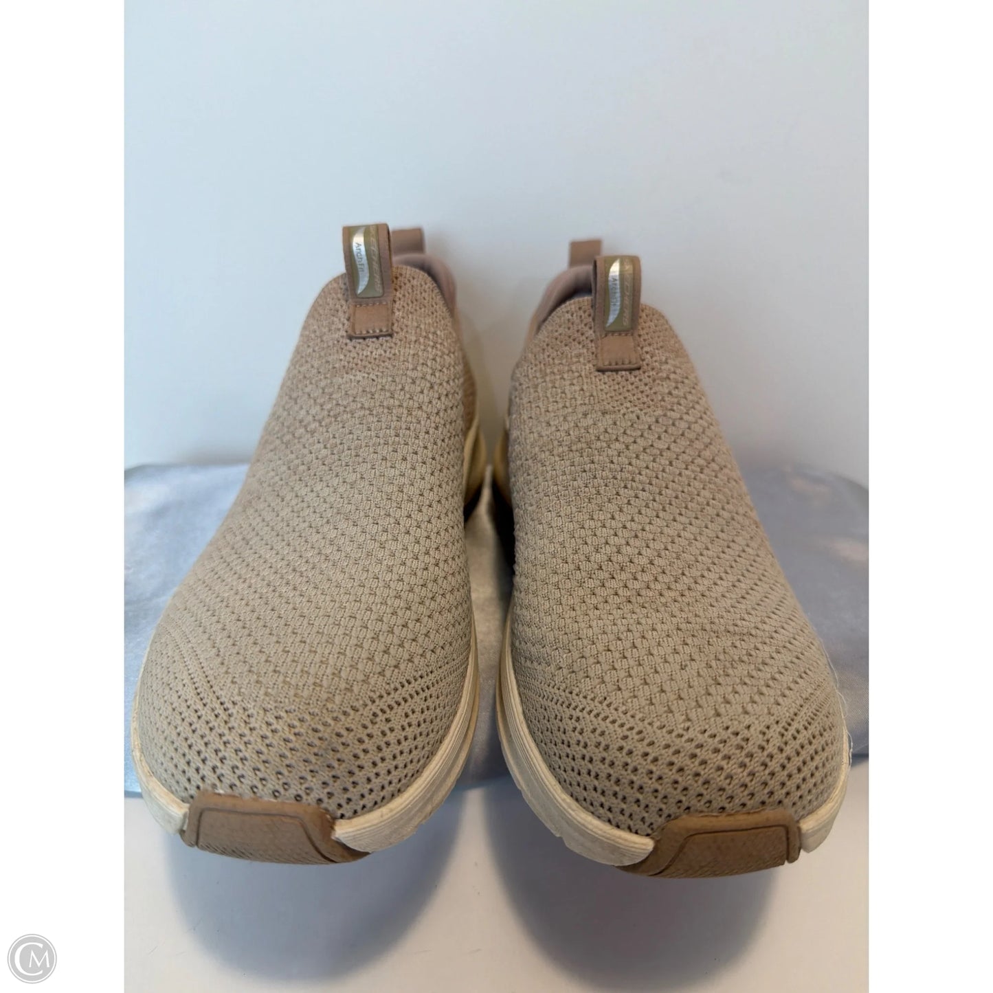 Shoes Athletic By Skechers In Beige, Size: 10