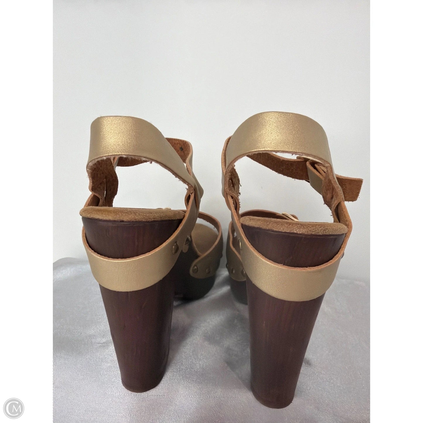 Sandals Heels Block By Refresh In Gold, Size: 8