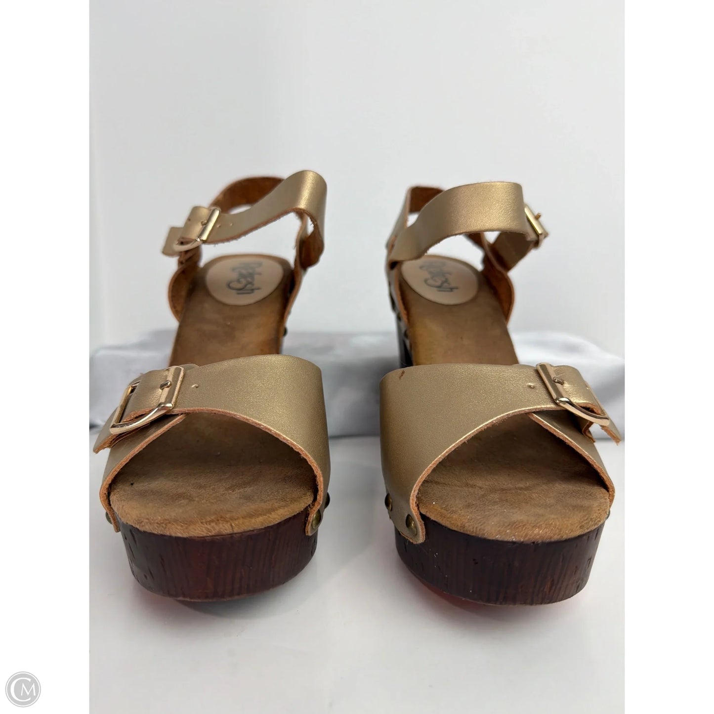 Sandals Heels Block By Refresh In Gold, Size: 8
