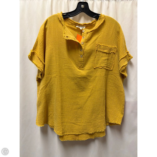 Top Short Sleeve By La Miel In Yellow, Size: S