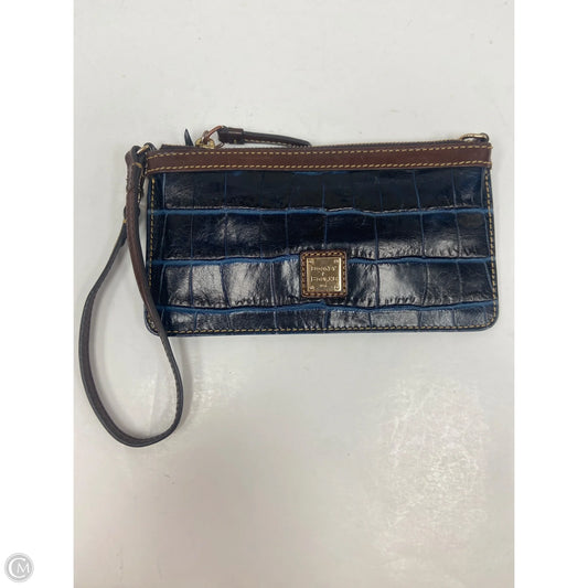 Wristlet Designer By Dooney And Bourke, Size: Medium