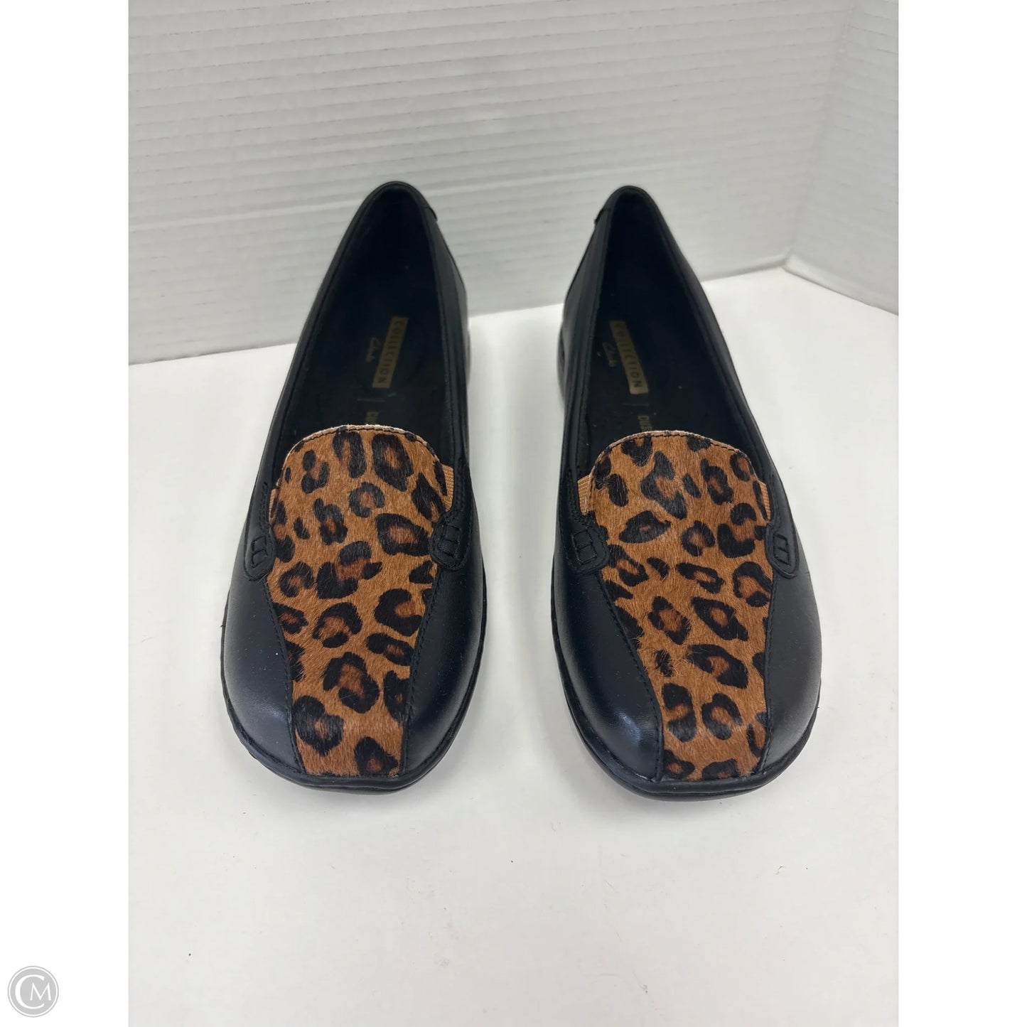 Shoes Flats By Clarks In Animal Print, Size: 9