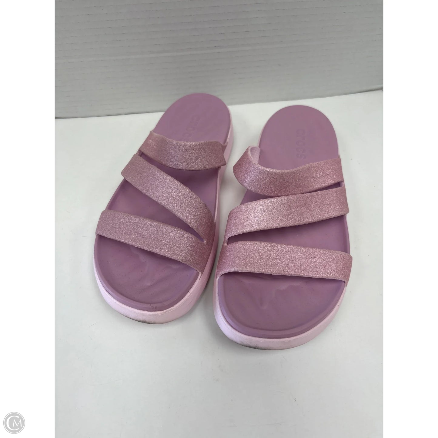 Sandals Flats By Crocs In Pink, Size: 8