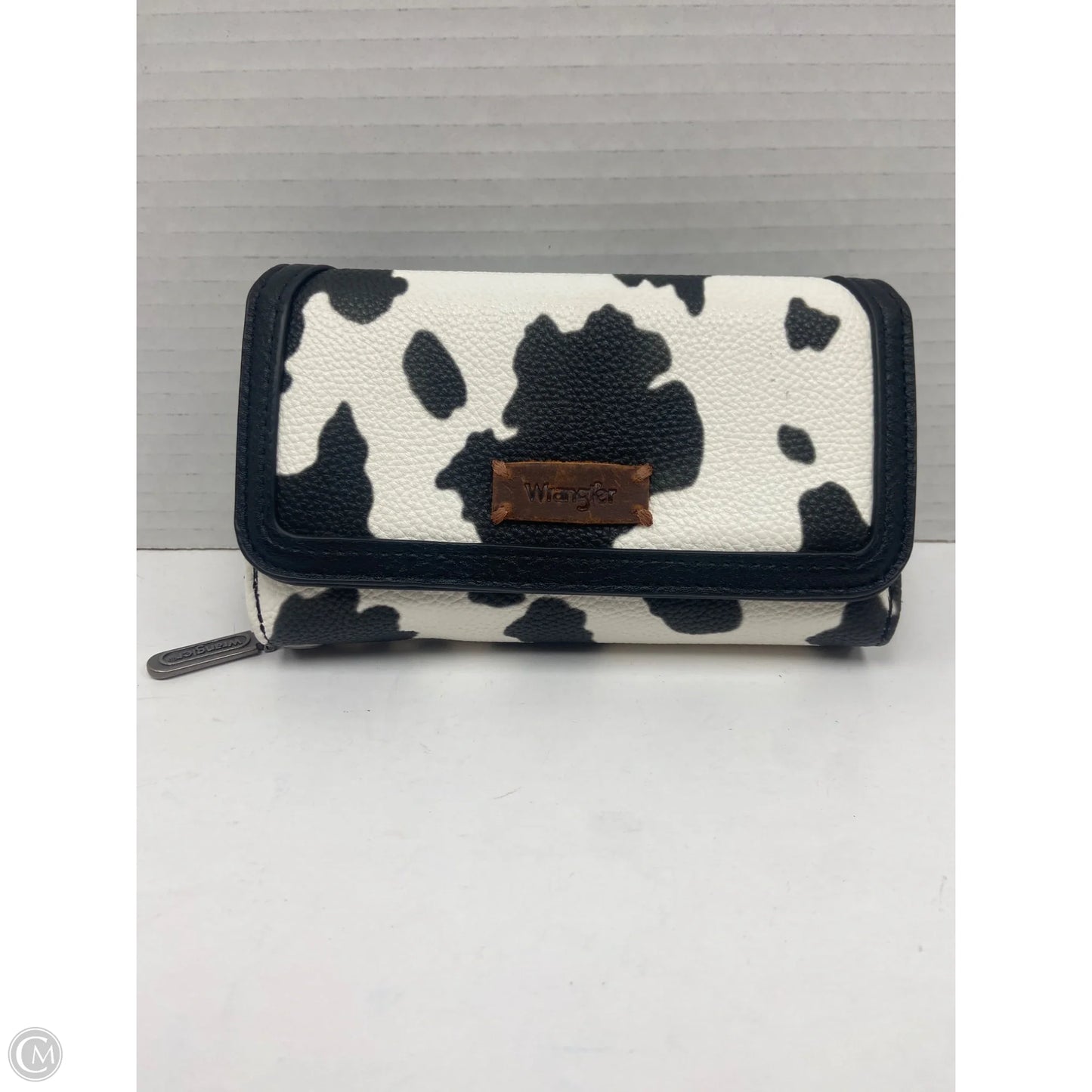 Wallet By Wrangler, Size: Medium