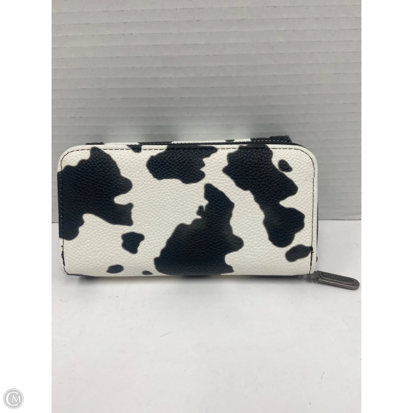 Wallet By Wrangler, Size: Medium