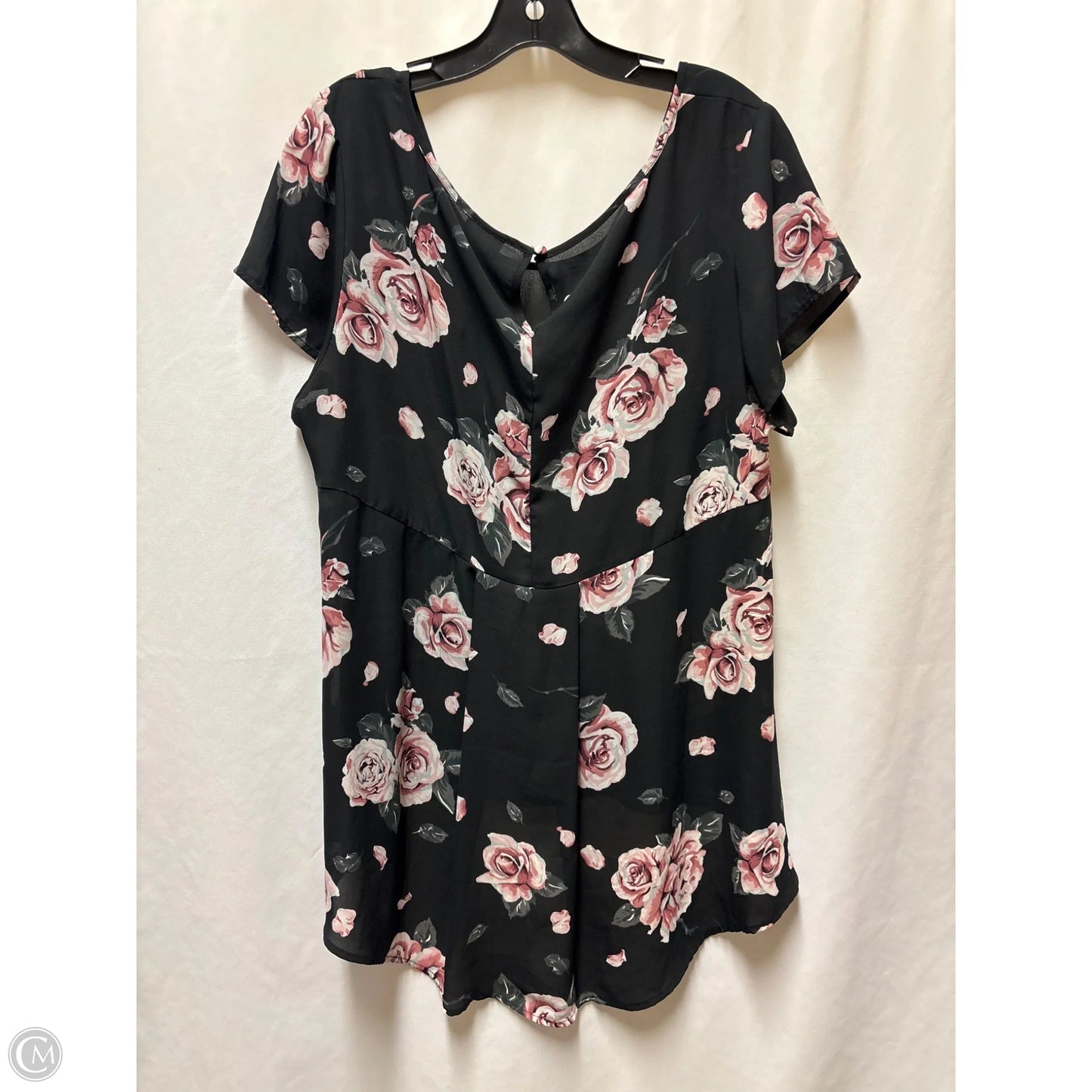 Top Short Sleeve By Torrid In Black, Size: 1x