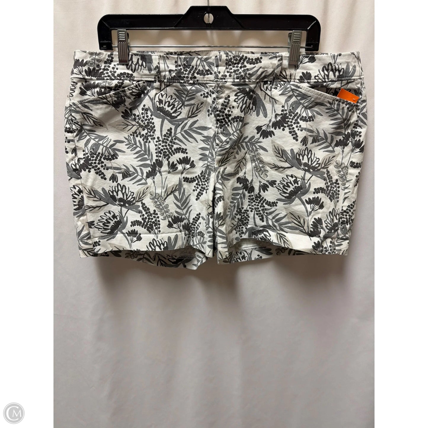 Shorts By Old Navy In Grey, Size: 14