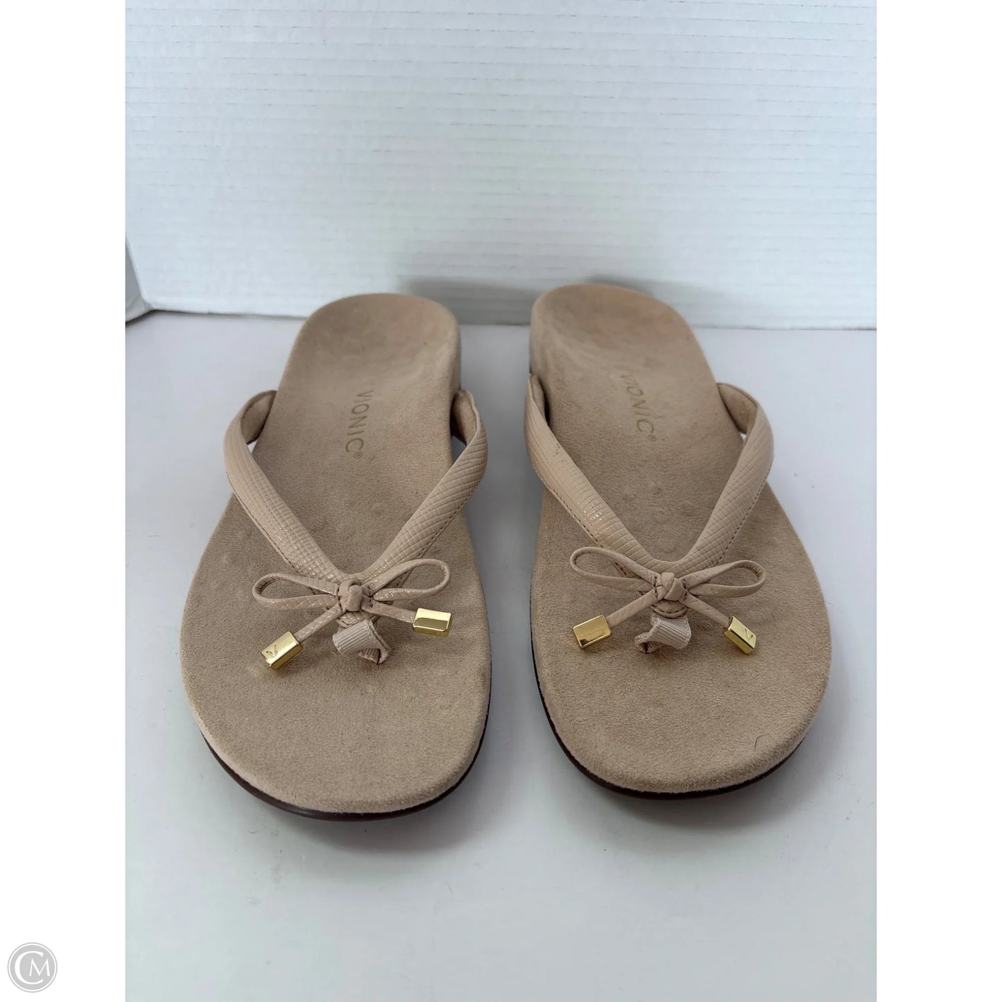 Sandals Flats By Vionic In Cream, Size: 10