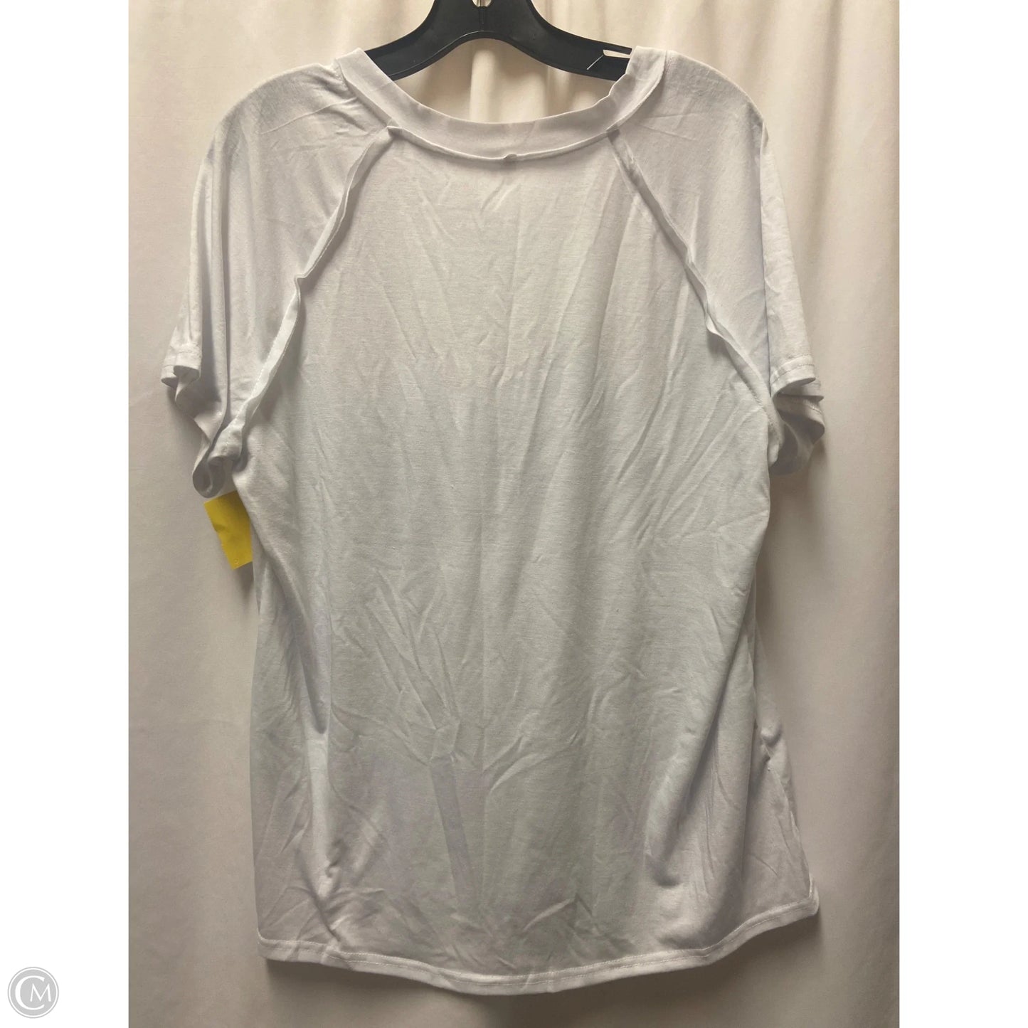 Top Short Sleeve By Clothes Mentor In White, Size: 2x