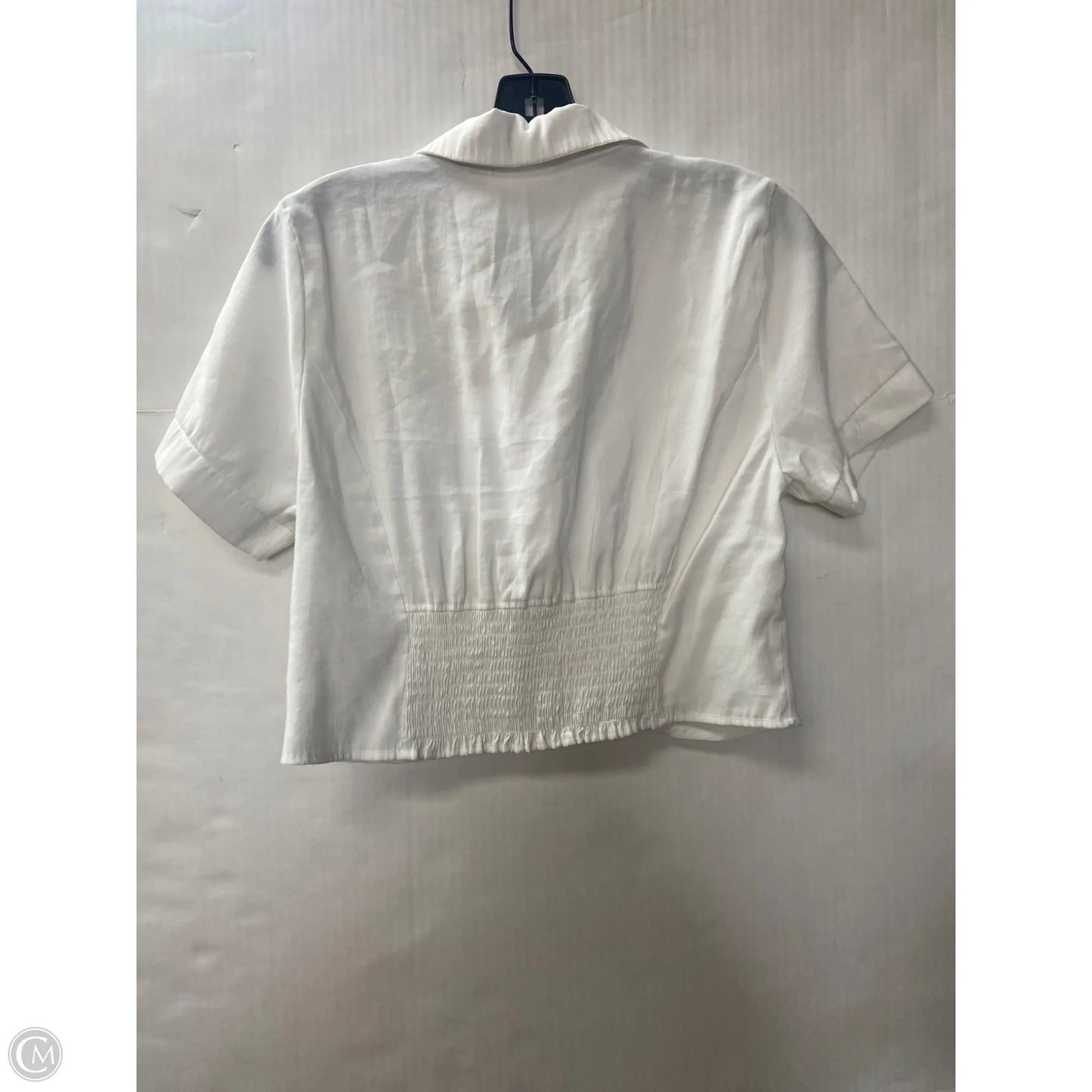 Top Short Sleeve By Kirious In White, Size: L