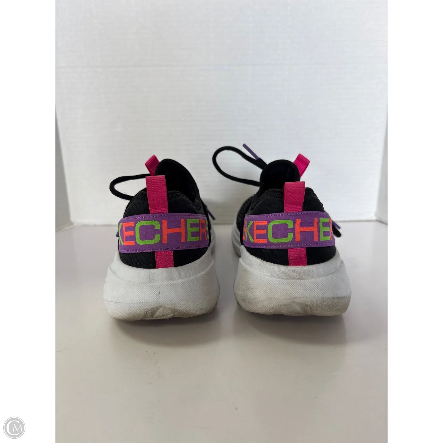 Shoes Athletic By Skechers In Black, Size: 7.5