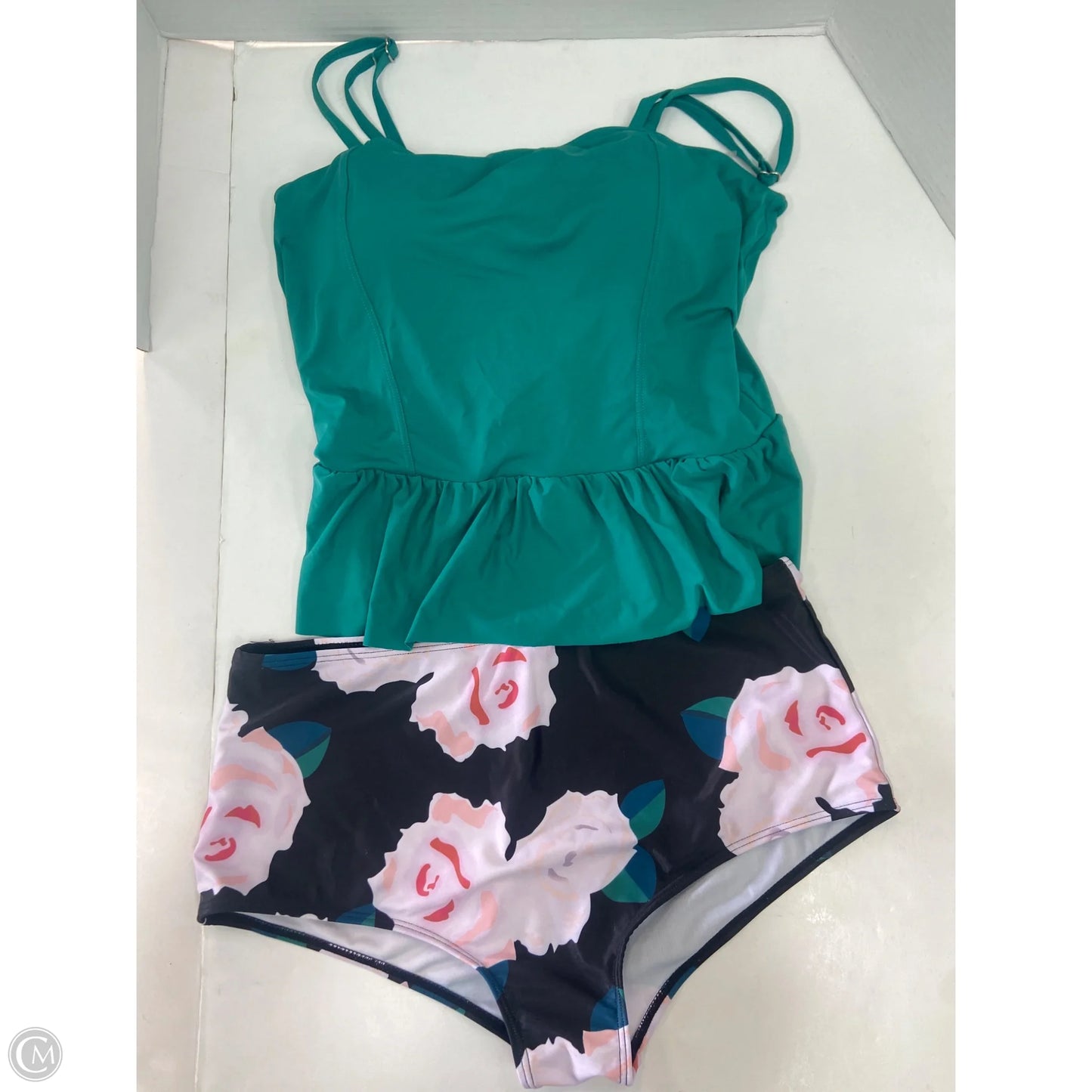 Swimsuit 2pc By Clothes Mentor In Green, Size: L