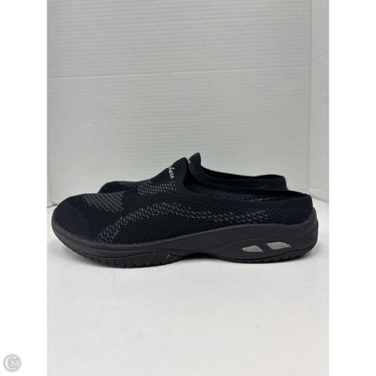 Shoes Flats By Skechers In Black, Size: 7