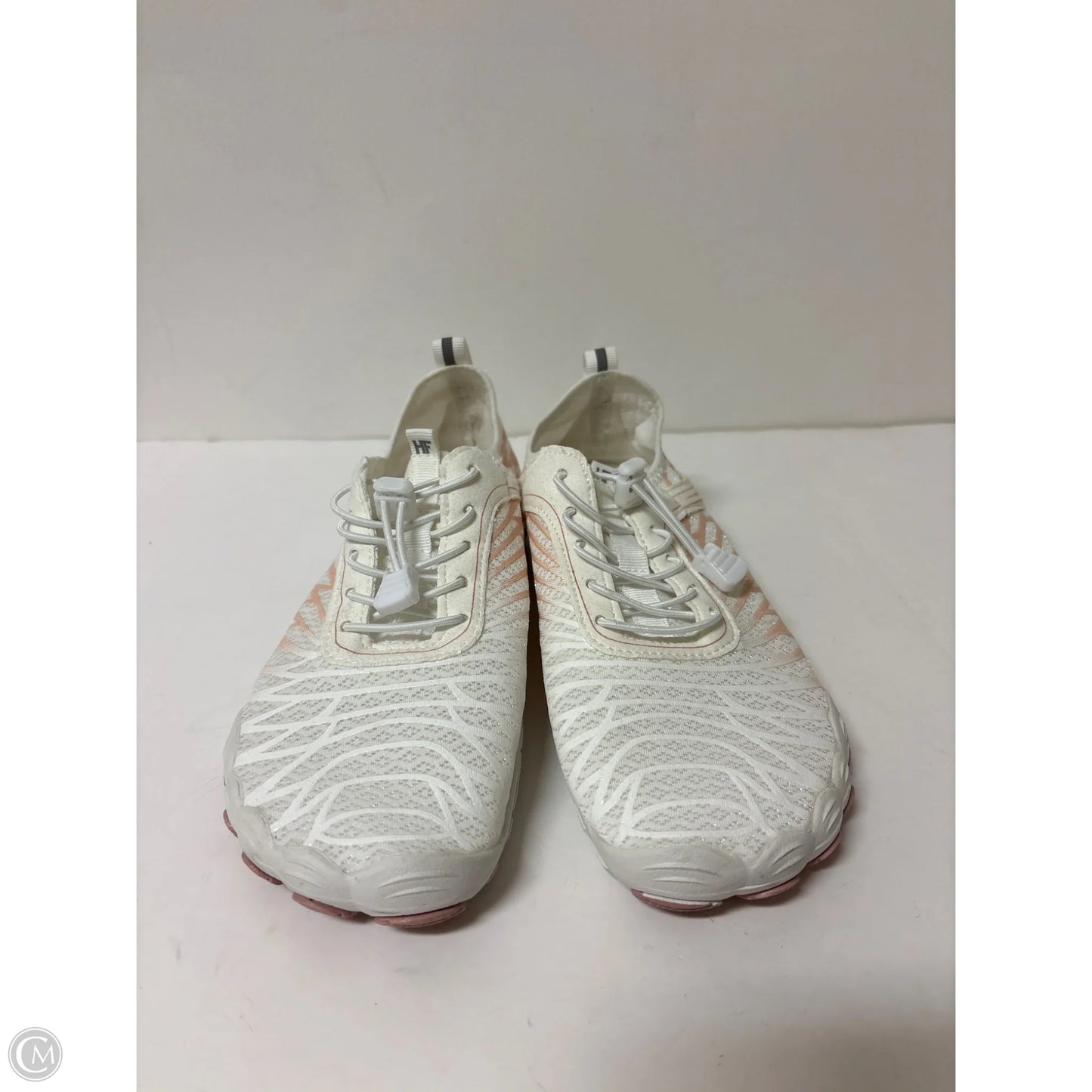 Shoes Flats By Clothes Mentor In White, Size: 9.5