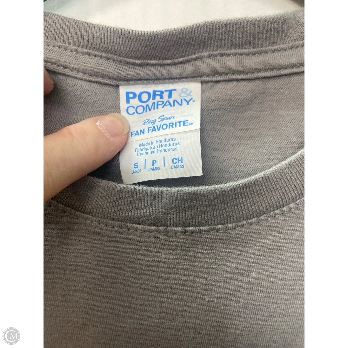 Top Short Sleeve By Port & Company In Grey, Size: S