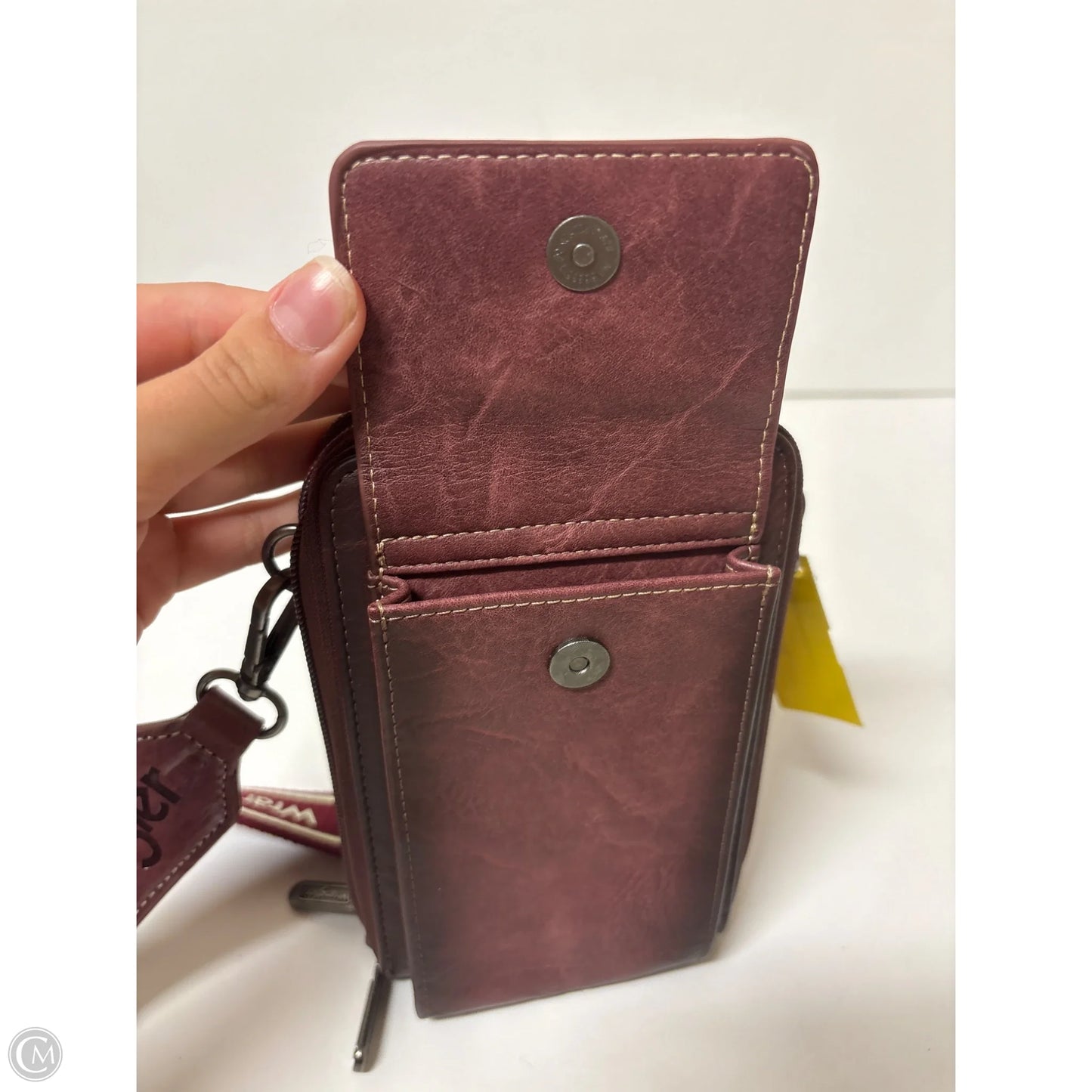 Crossbody By Wrangler, Size: Medium