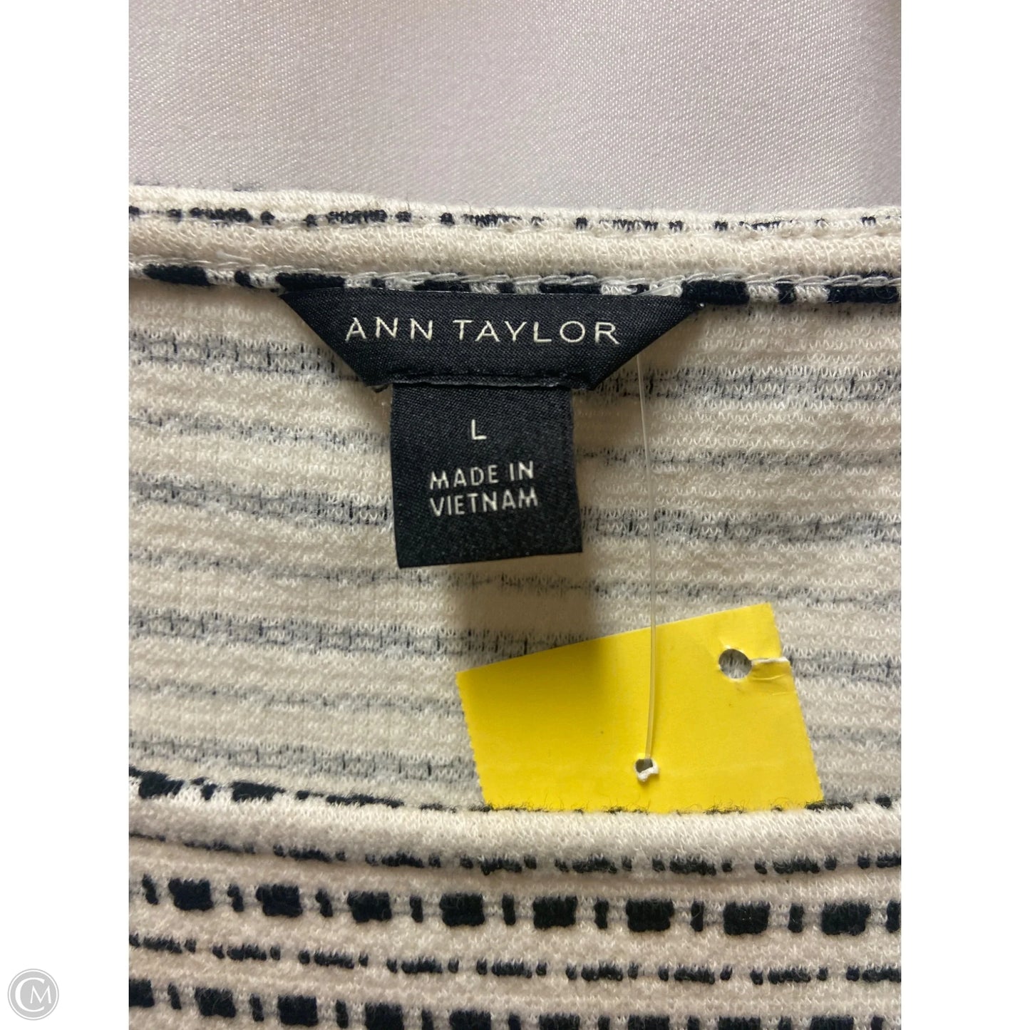 Top Short Sleeve By Ann Taylor In Black & White, Size: L