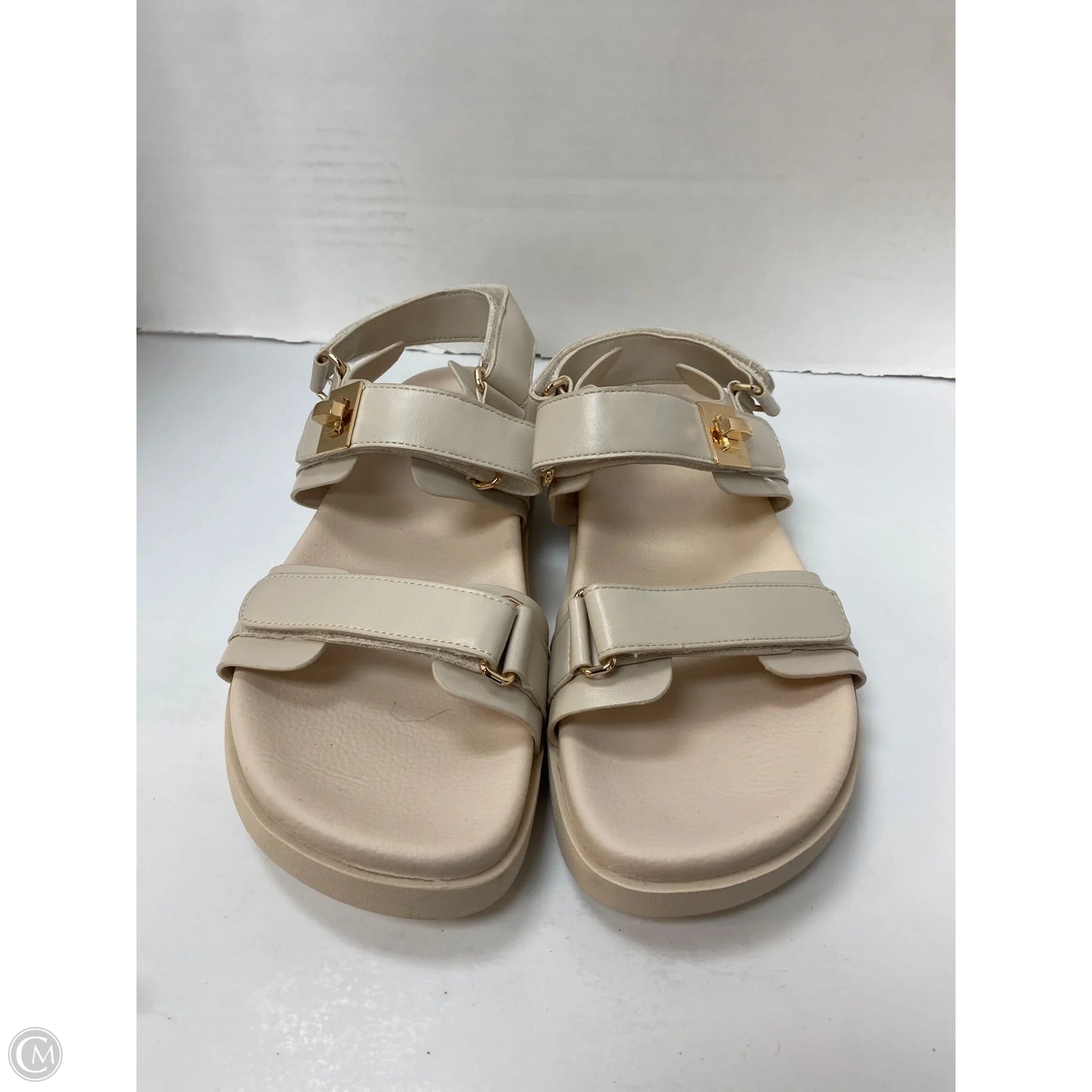 Sandals Flats By Clothes Mentor In Cream, Size: 9