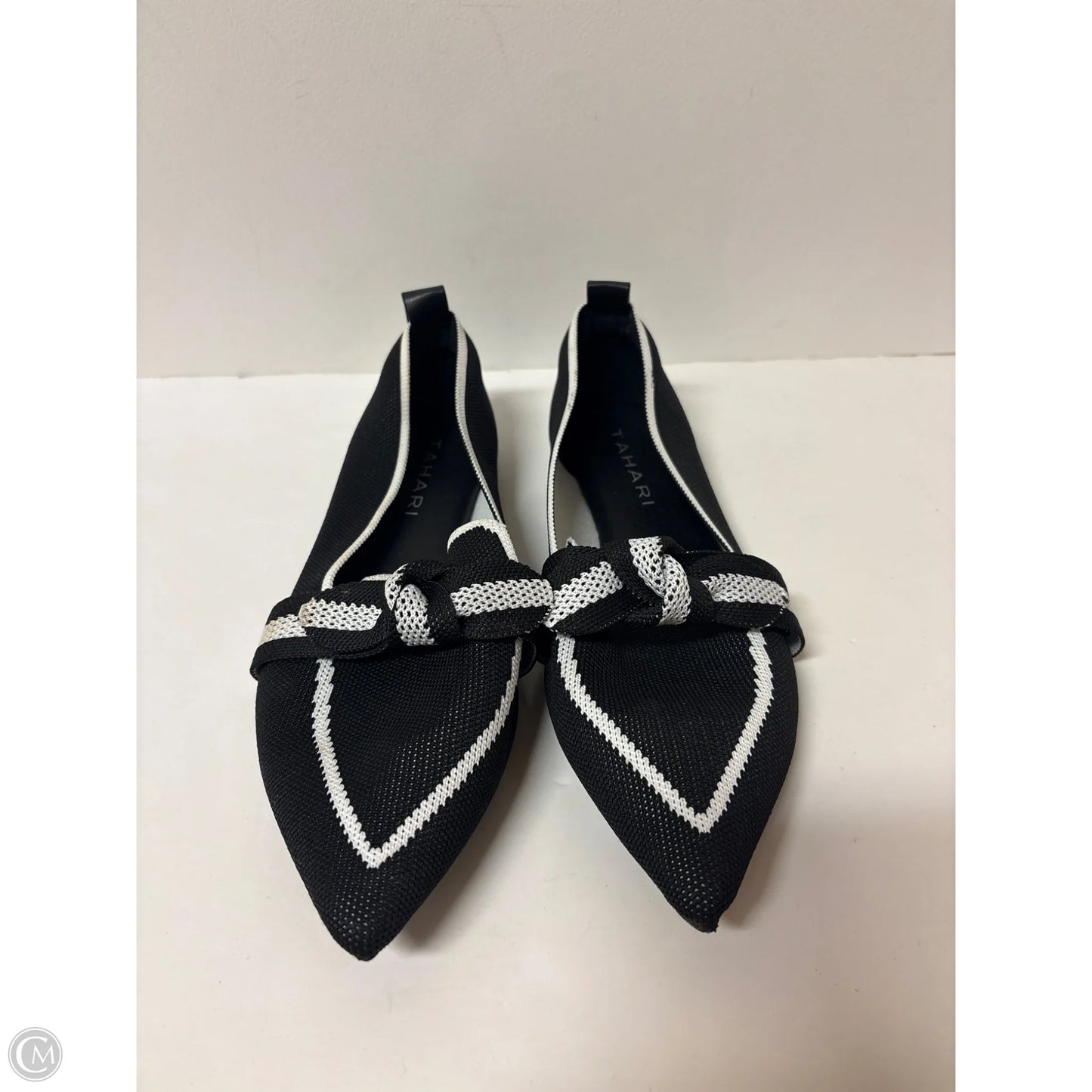 Shoes Flats By Tahari In Black & White, Size: 10