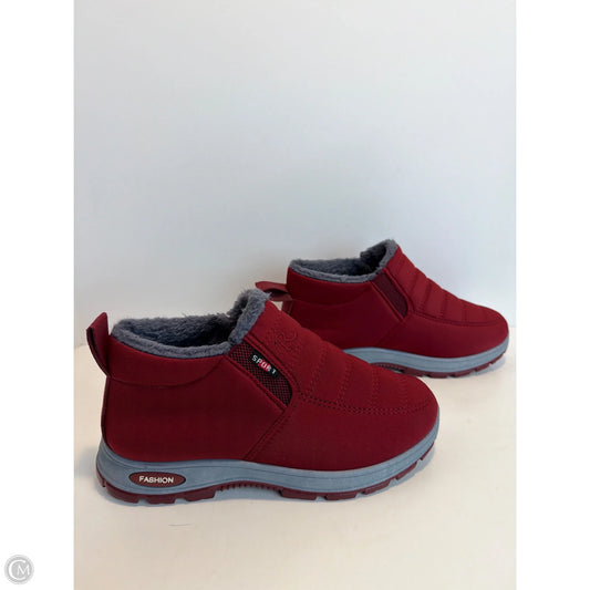 Boots Snow By Clothes Mentor In Maroon, Size: 7.5