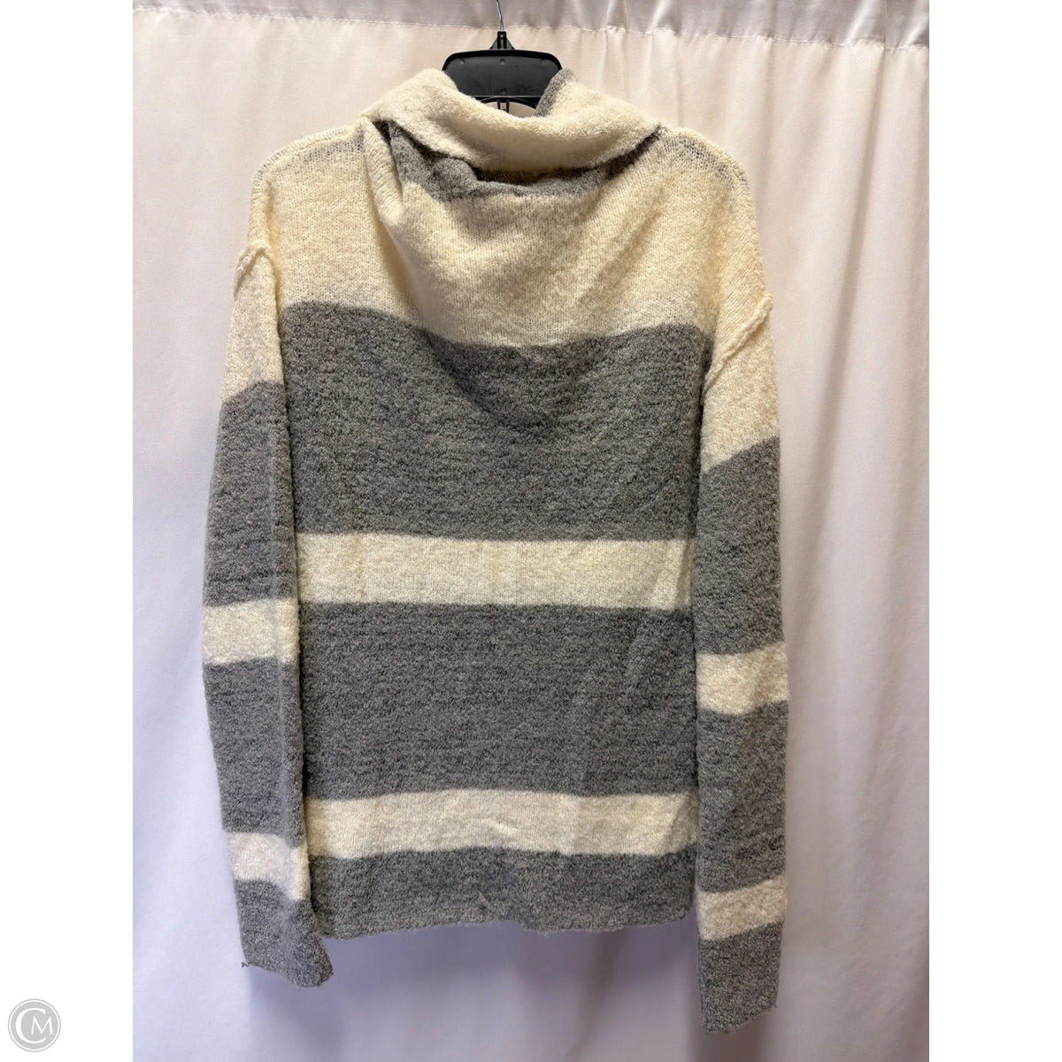Sweater By Hem & Thread In Grey, Size: L