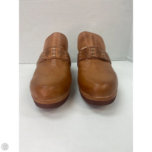 Shoes Heels Block By Clothes Mentor In Brown, Size: 9.5