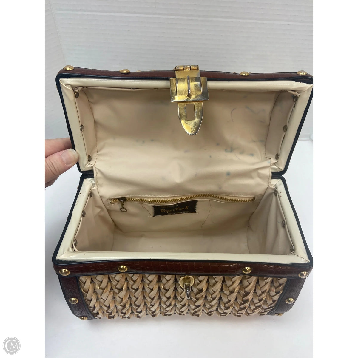 Handbag By Clothes Mentor, Size: Medium