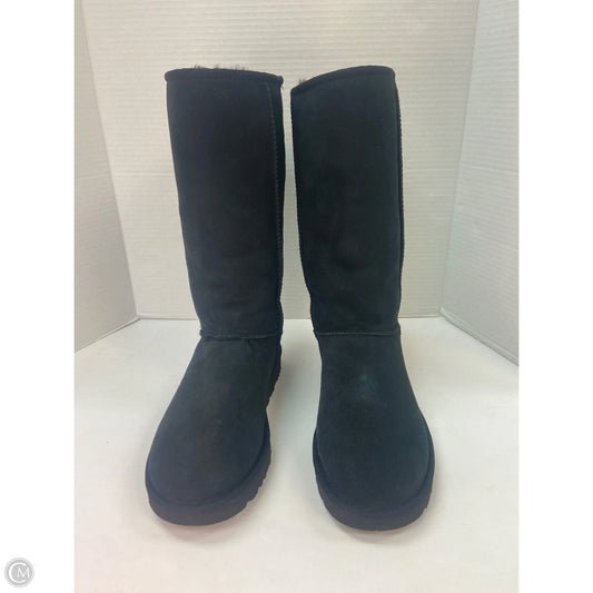 Boots Designer By Ugg In Black, Size: 8