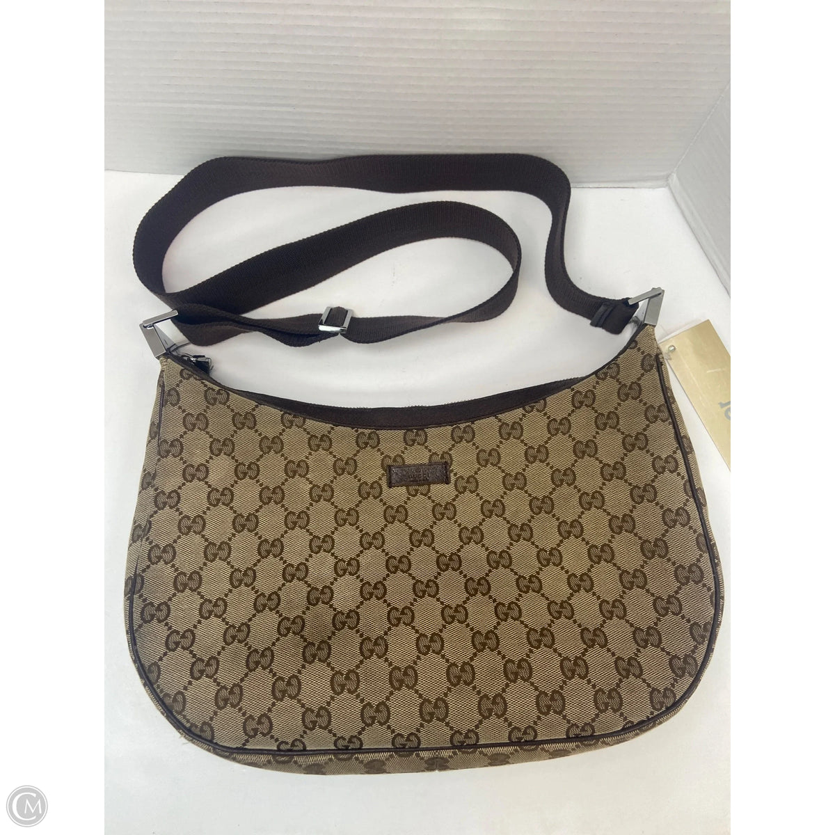 Handbag Luxury Designer By Gucci, Size: Medium