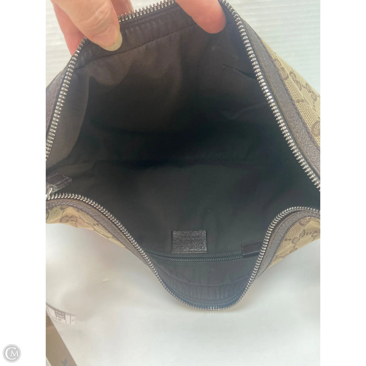 Handbag Luxury Designer By Gucci, Size: Medium