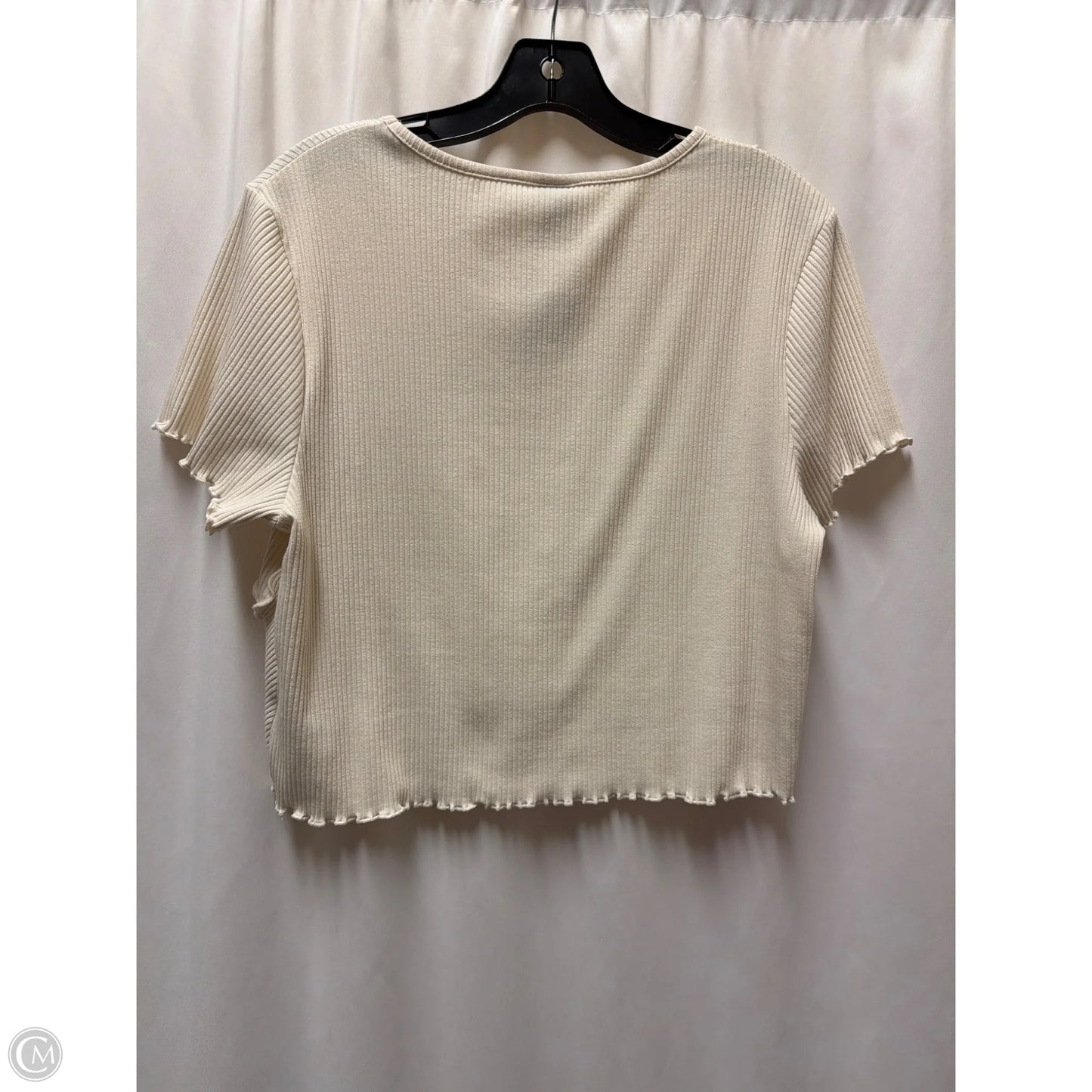 Top Short Sleeve By Wild Fable In Beige, Size: Xxl