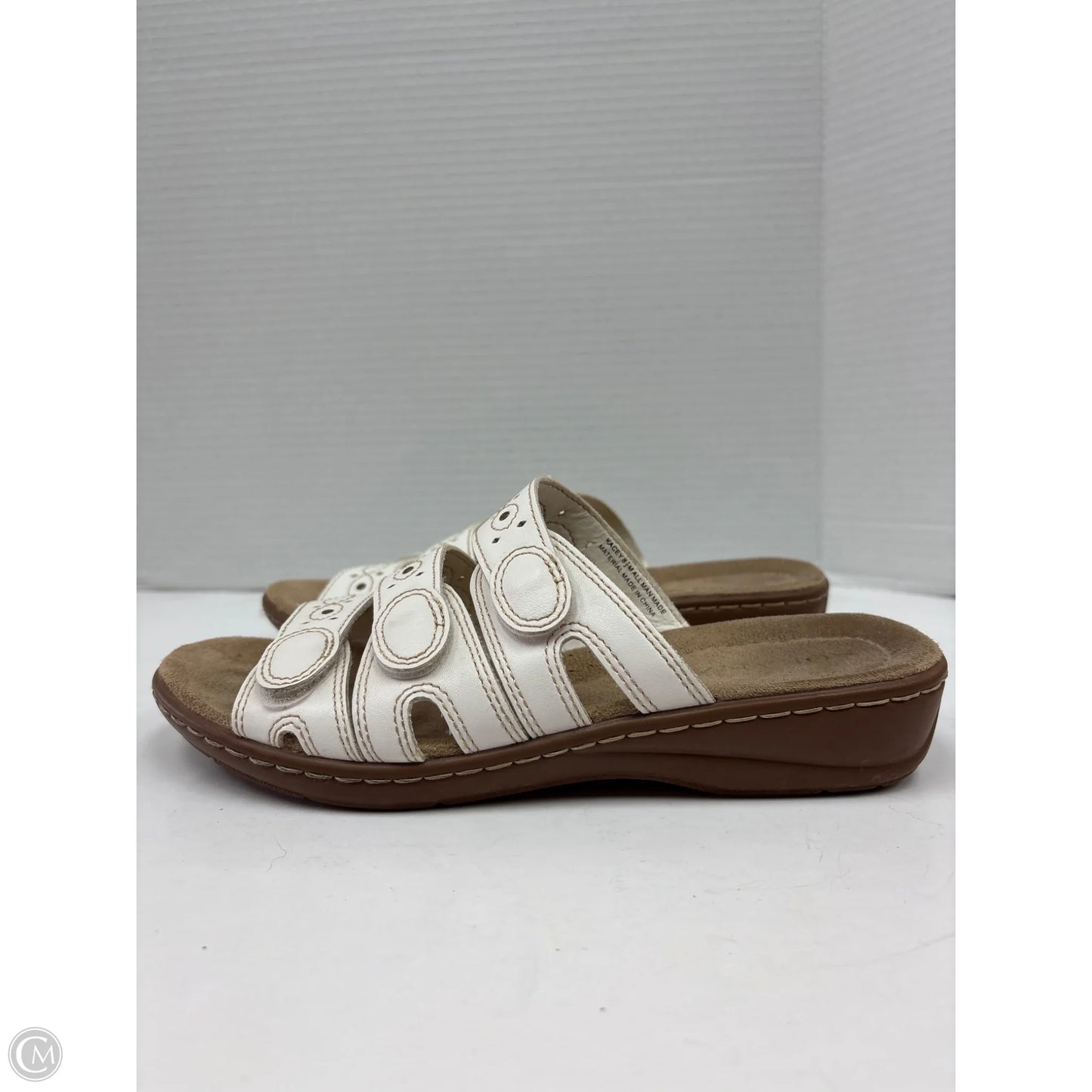 Sandals Flats By Solanz In White, Size: 8.5