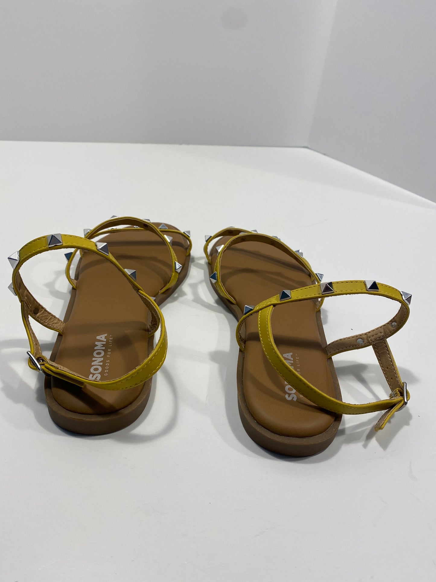 Yellow Sandals Flats Sonoma, Size 7