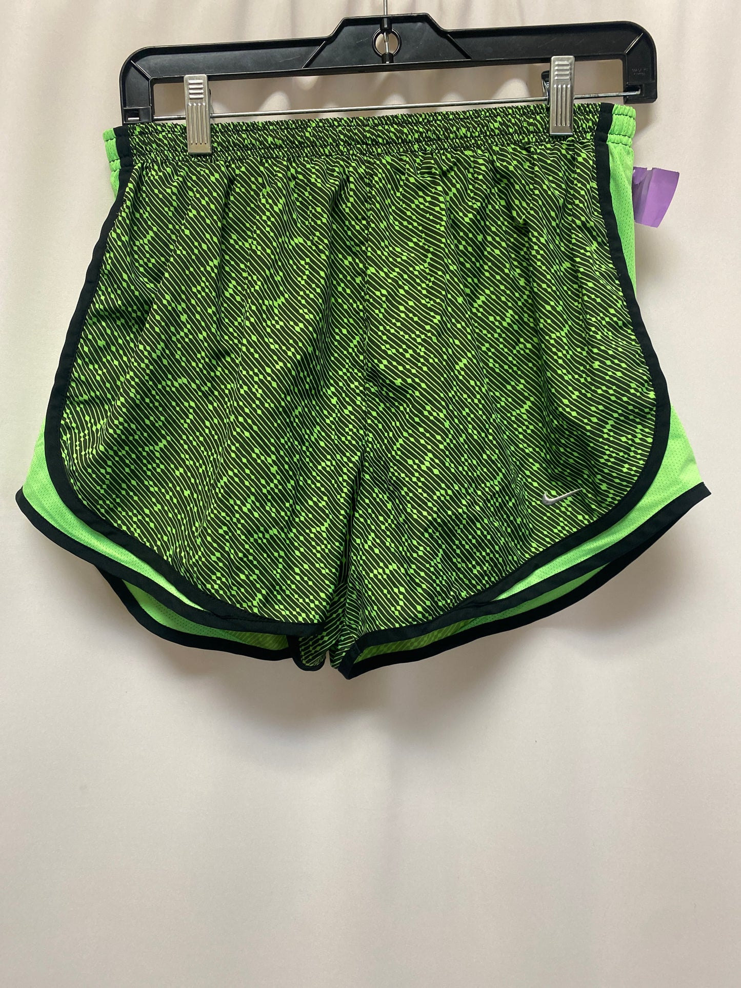 Green Athletic Shorts Nike, Size L