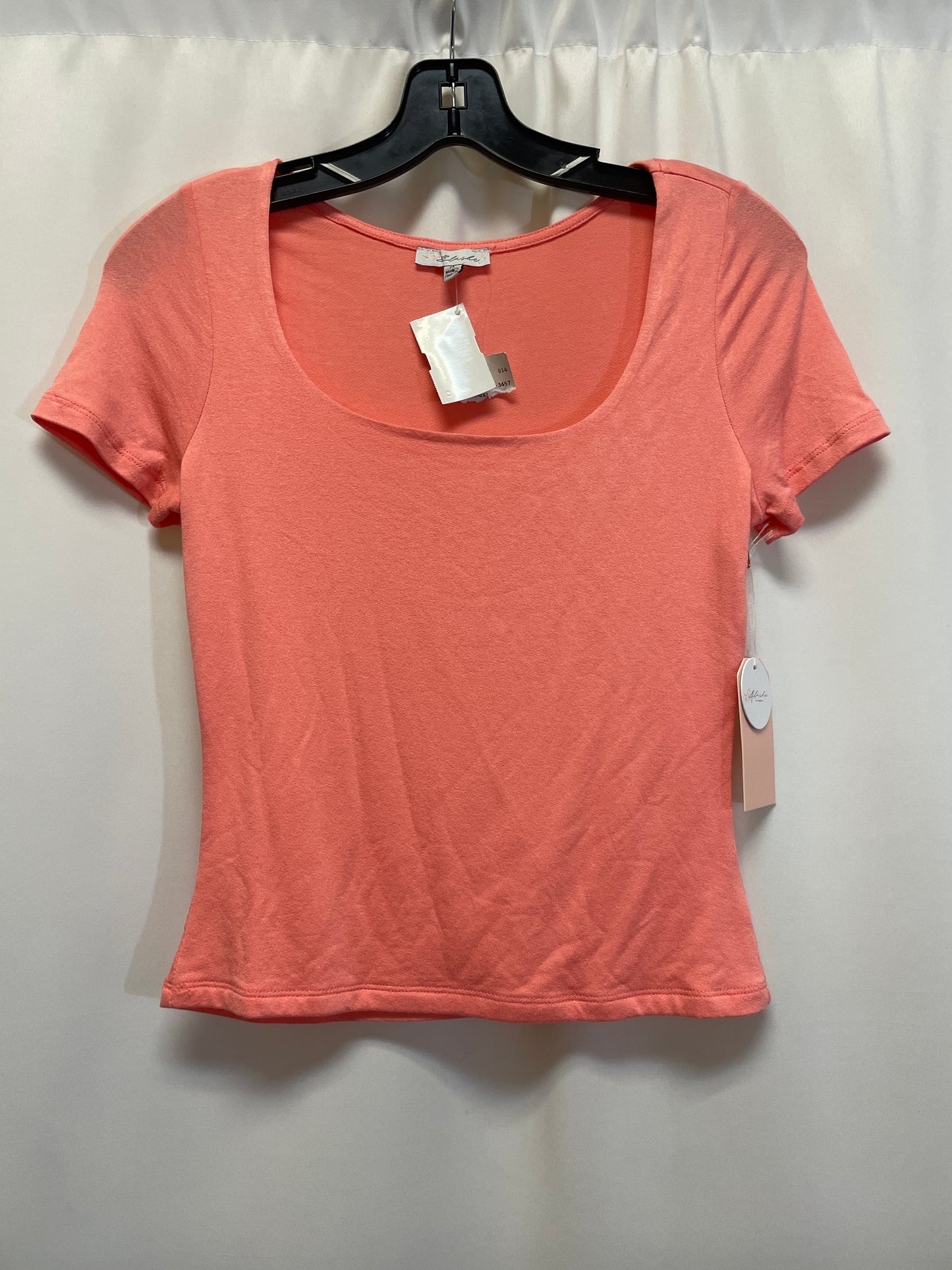 Top Short Sleeve By Clothes Mentor In Peach, Size: M