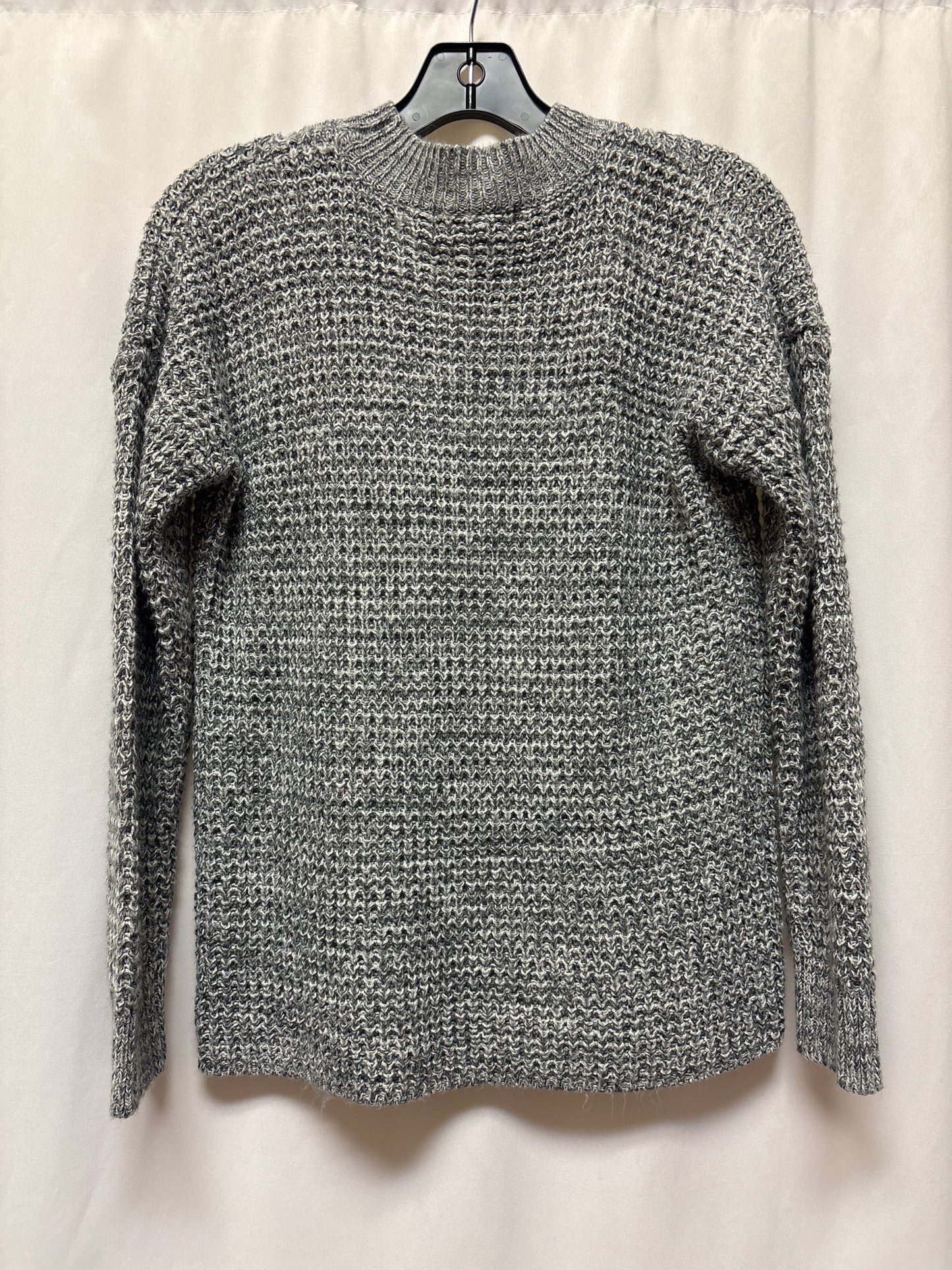 Sweater By Clothes Mentor In Grey, Size: M