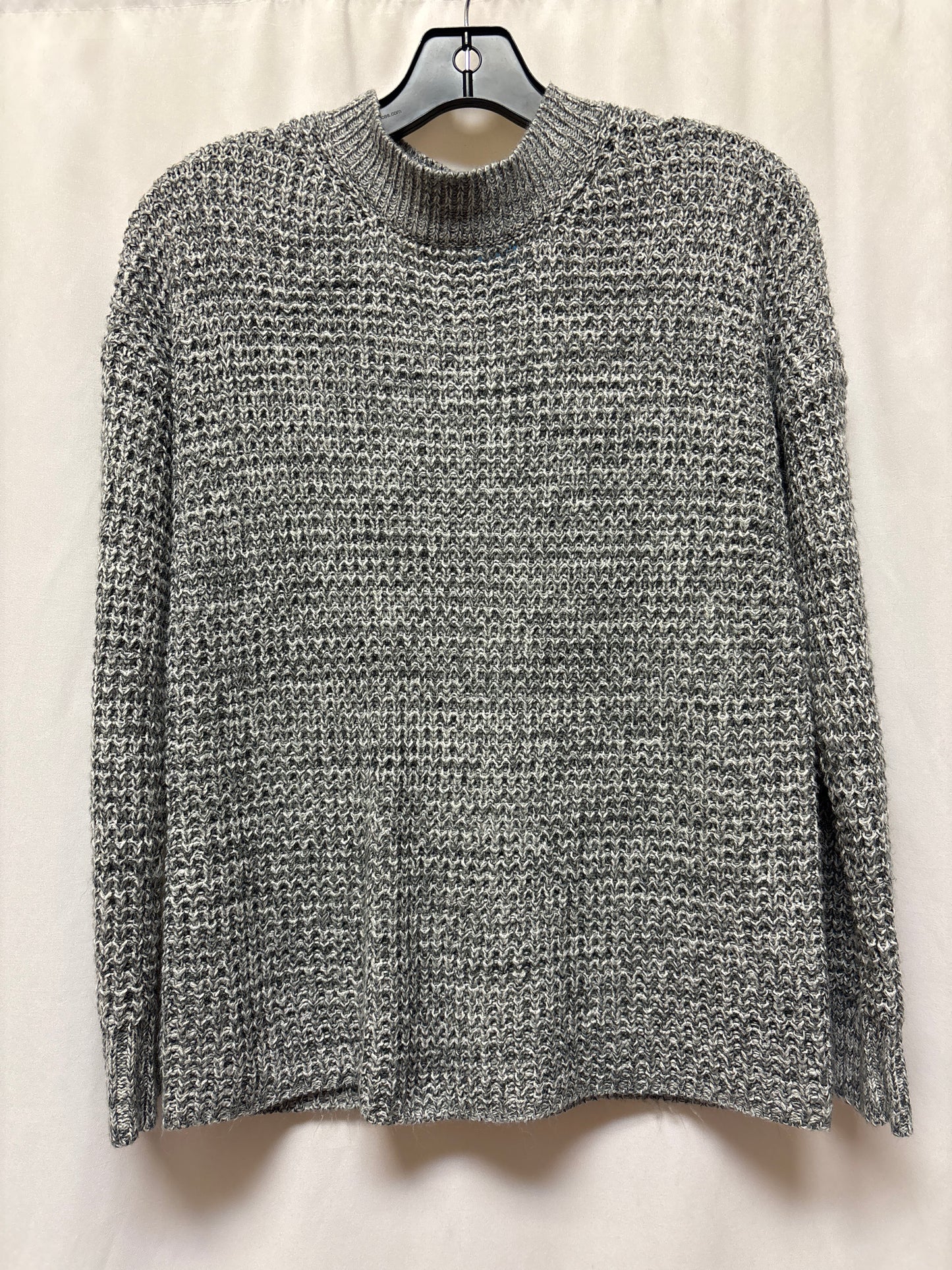 Sweater By Clothes Mentor In Grey, Size: M