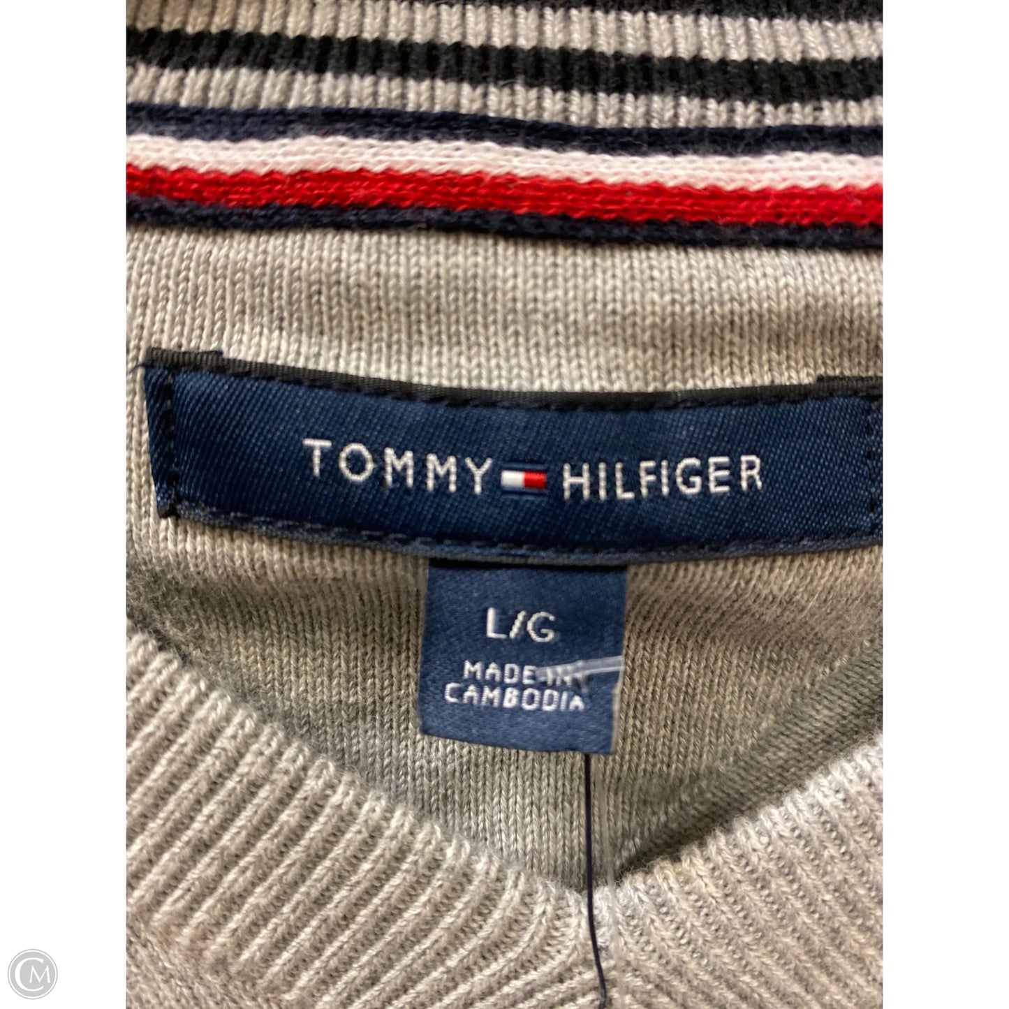 Sweater By Tommy Hilfiger In Grey, Size: L