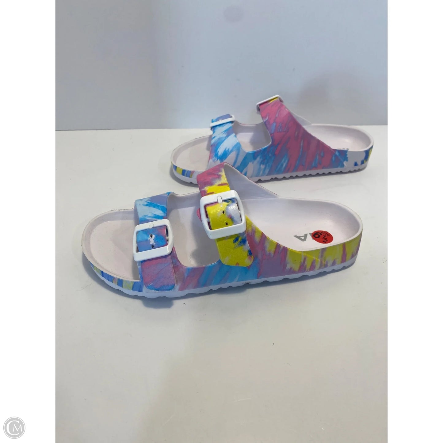 Sandals Flats By Mia In Rainbow Print, Size: 6.5