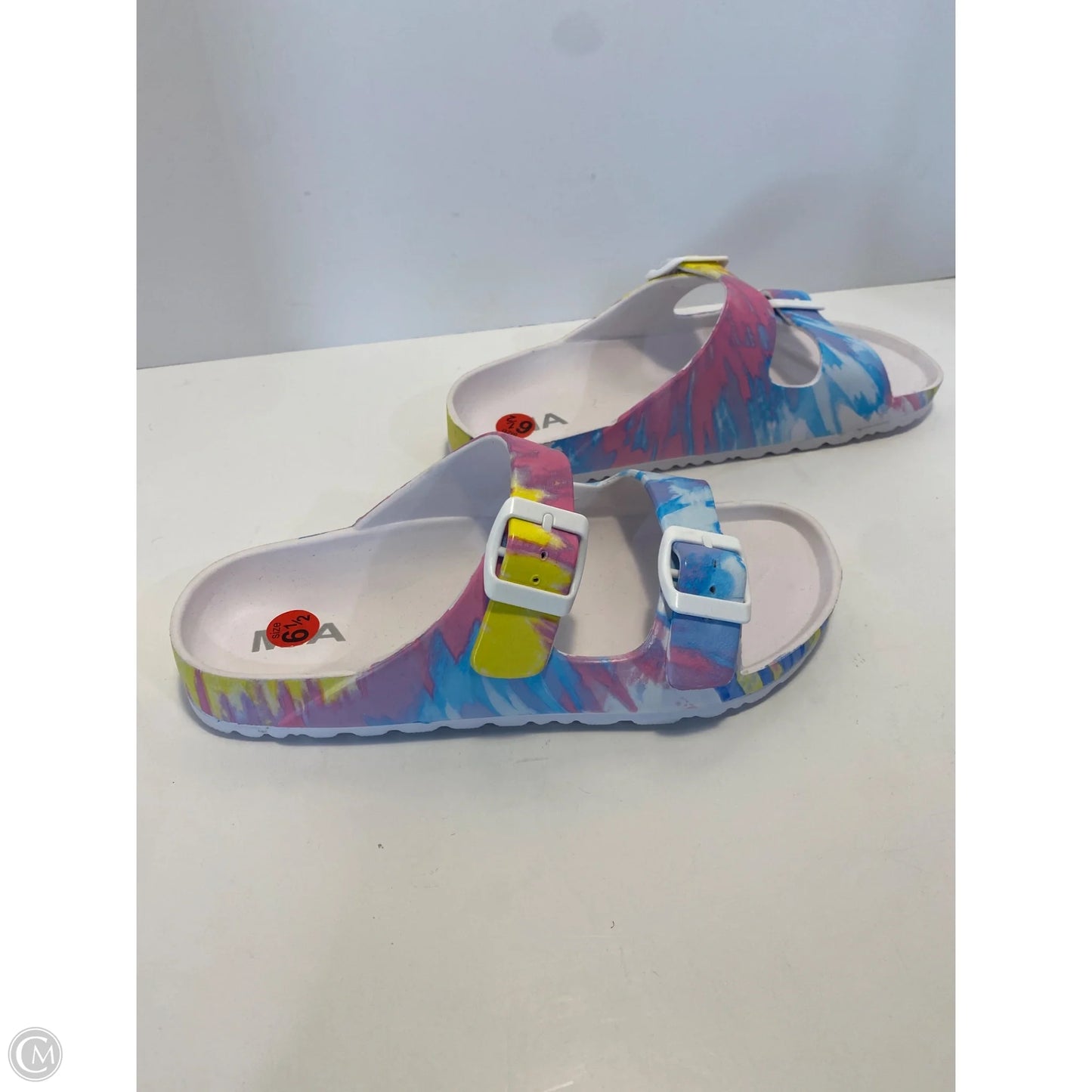 Sandals Flats By Mia In Rainbow Print, Size: 6.5