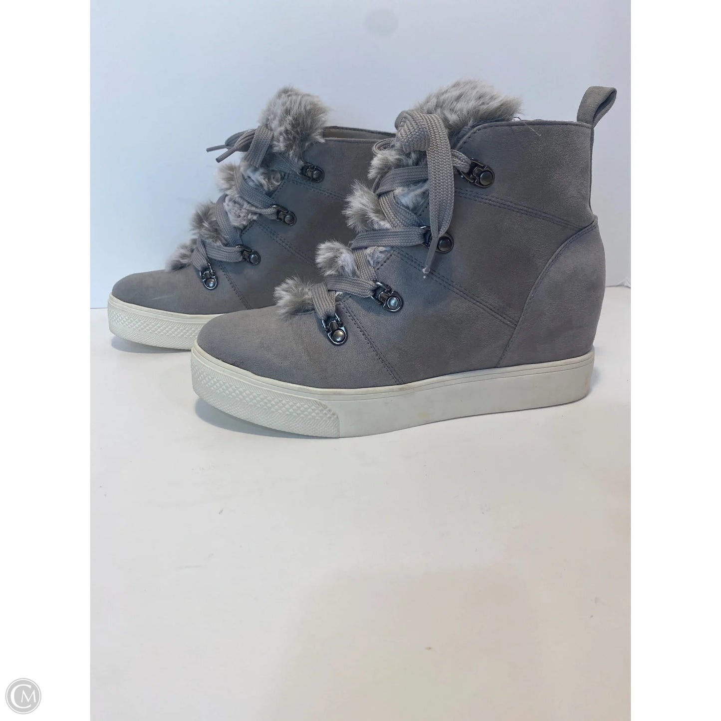 Shoes Flats By Very G In Grey, Size: 8