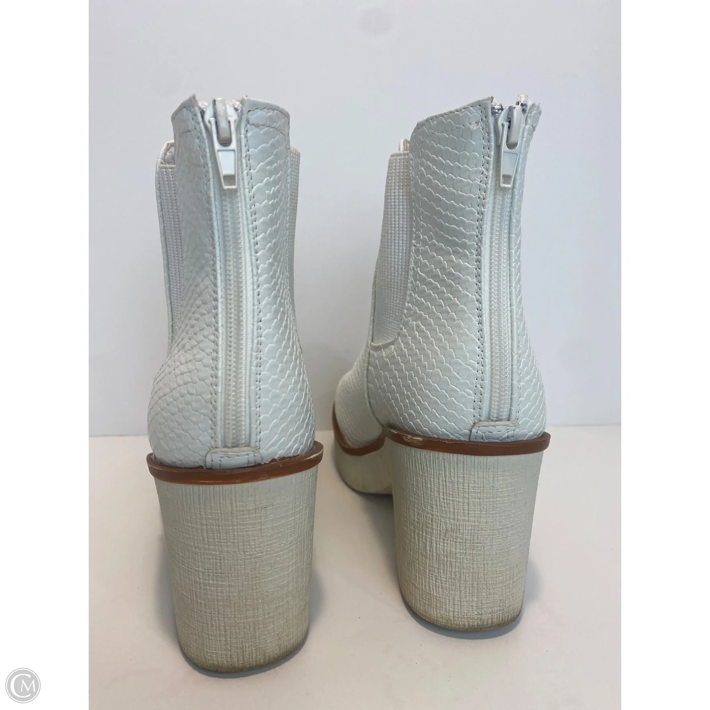 Shoes Heels Block By Pierre Dumas In White, Size: 7
