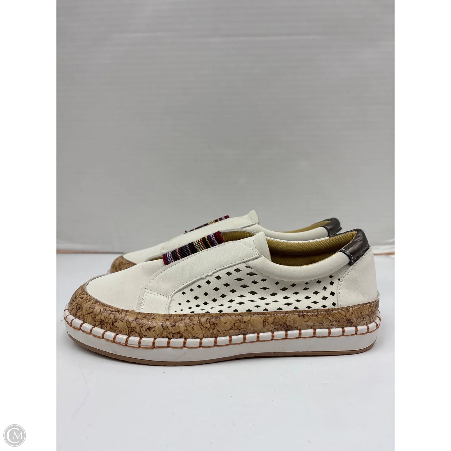 Shoes Flats By Shore In White, Size: 8