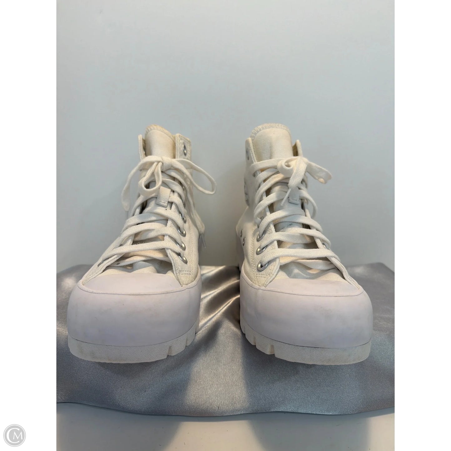 Shoes Sneakers By Converse In White, Size: 9