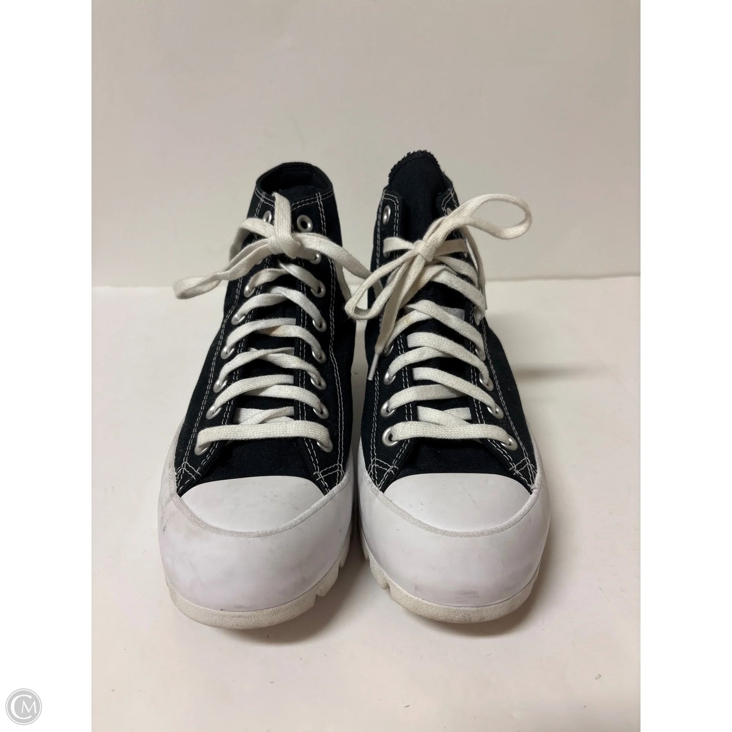 Shoes Sneakers By Converse In Black & White, Size: 10