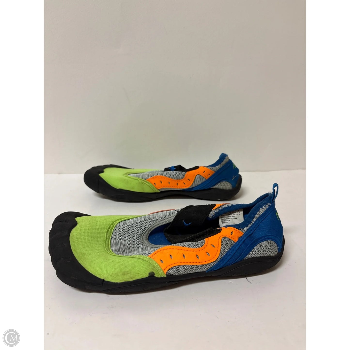 Shoes Flats By Clothes Mentor In Green, Size: 6