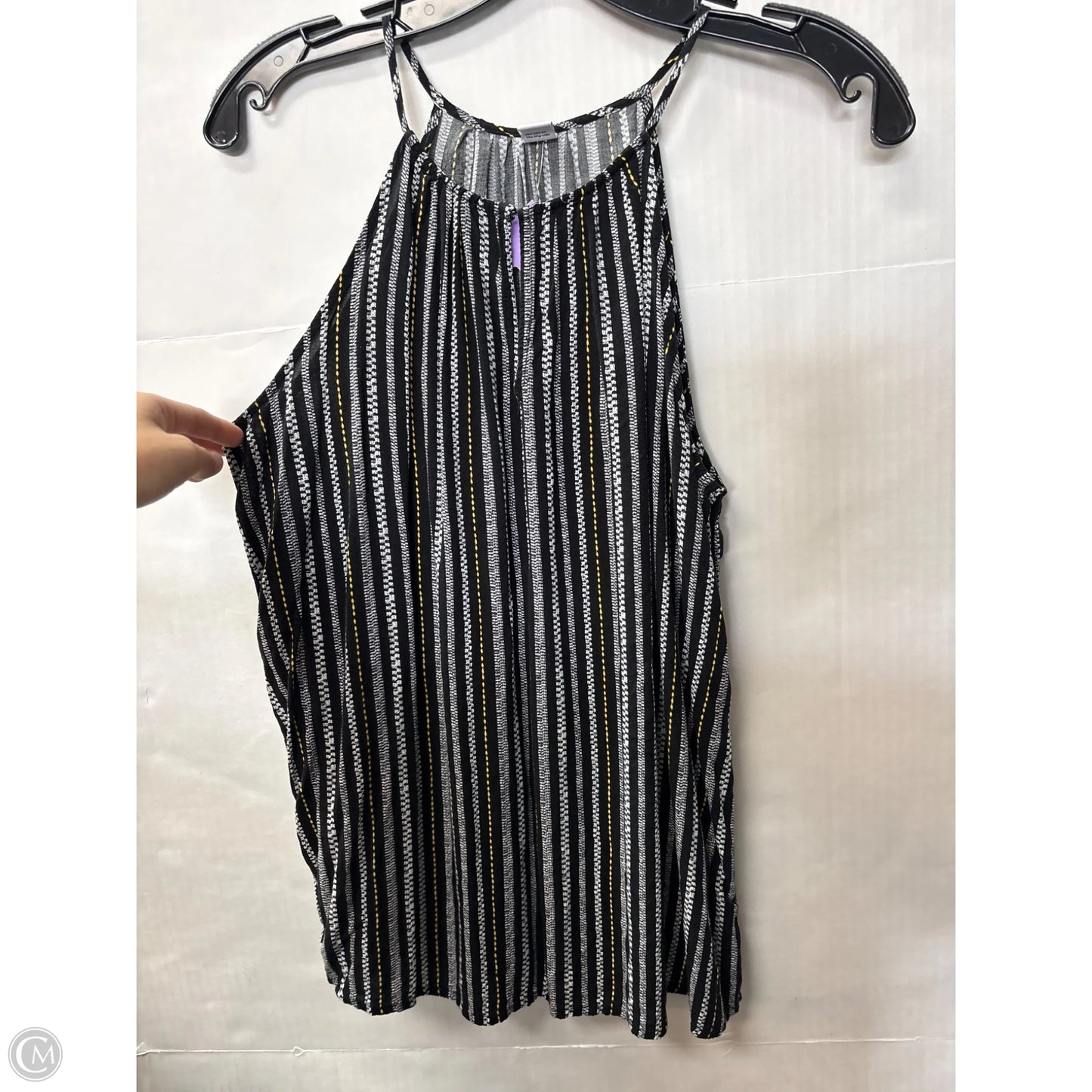 Top Sleeveless By Old Navy In Black, Size: M
