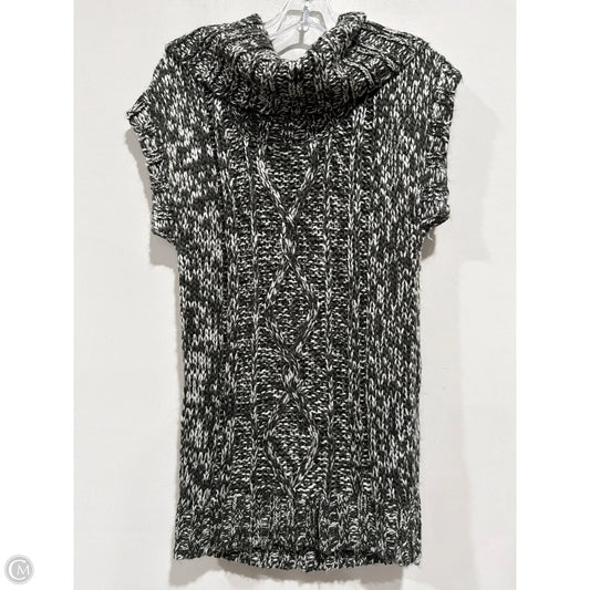 Sweater By Mudd In Grey, Size: L