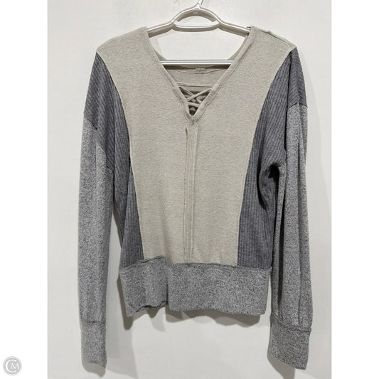 Top Long Sleeve By Bke In Grey, Size: S