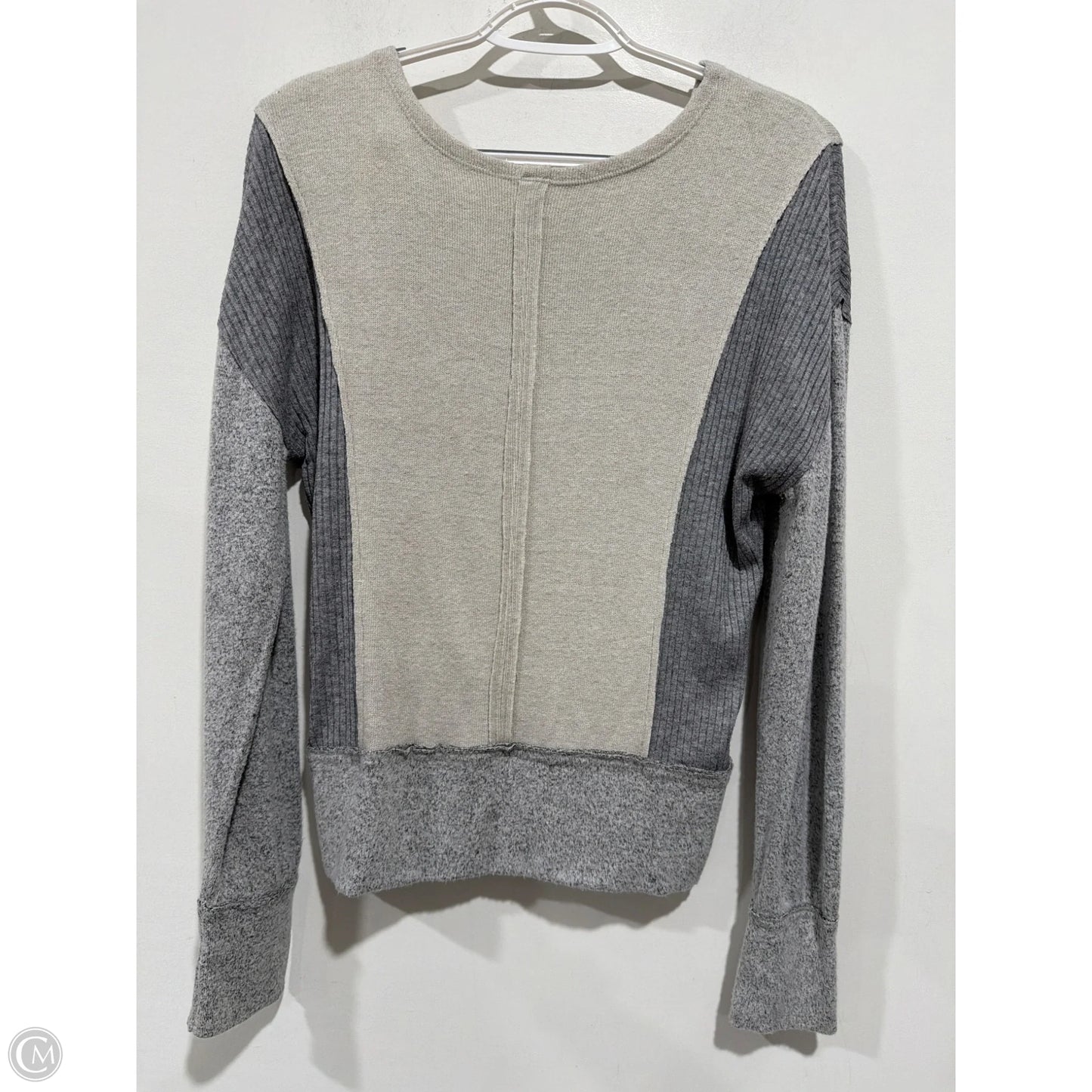 Top Long Sleeve By Bke In Grey, Size: S